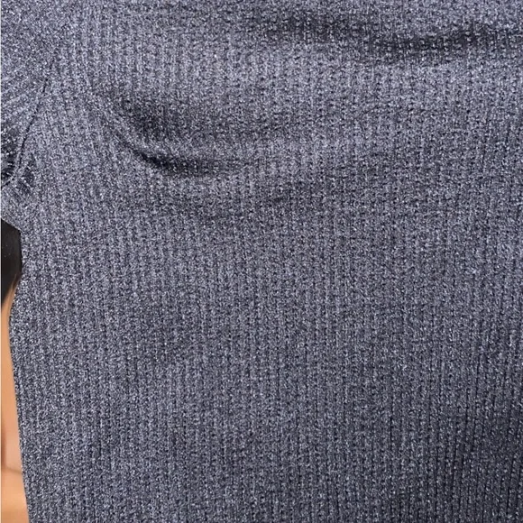 Black Ribbed Top - Picture 2 of 4